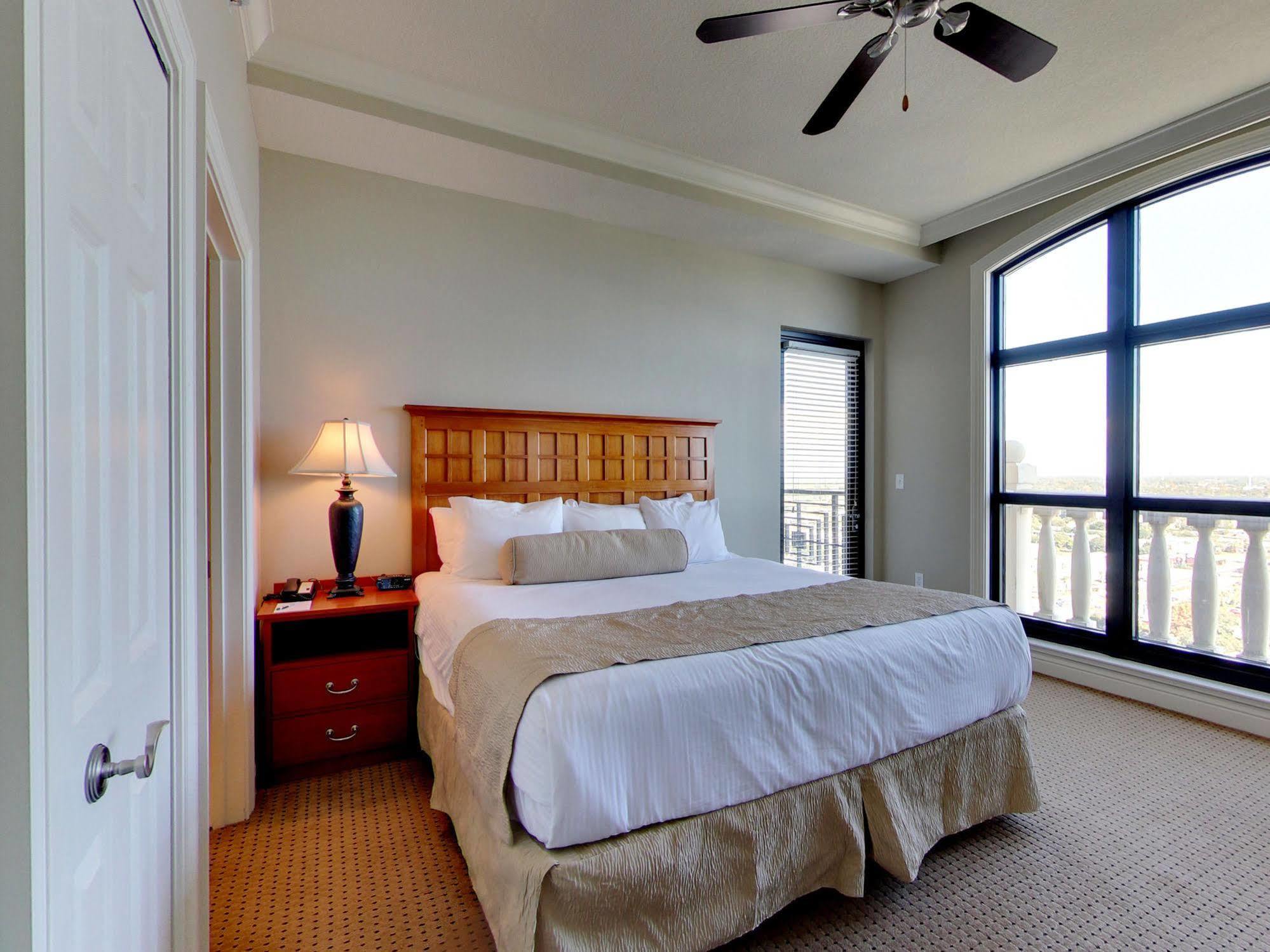 Emerald Grande Condominiums At Harborwalk Village Destin Exterior foto